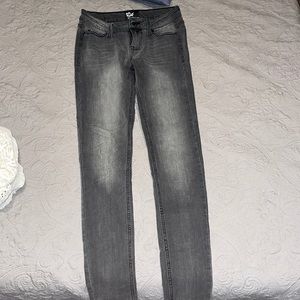 Black Washed Women’s Skinny Jeans! Size 3/26! NEVER WORN!!!